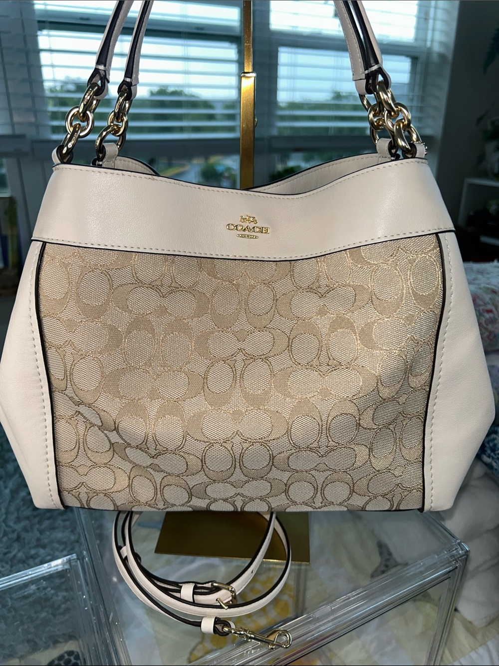 Coach Beige & Cream Signature Jacquard Crossbody Bag 2018 11.5”x 3”x 9.5” NWOT - Picture 2 of 8